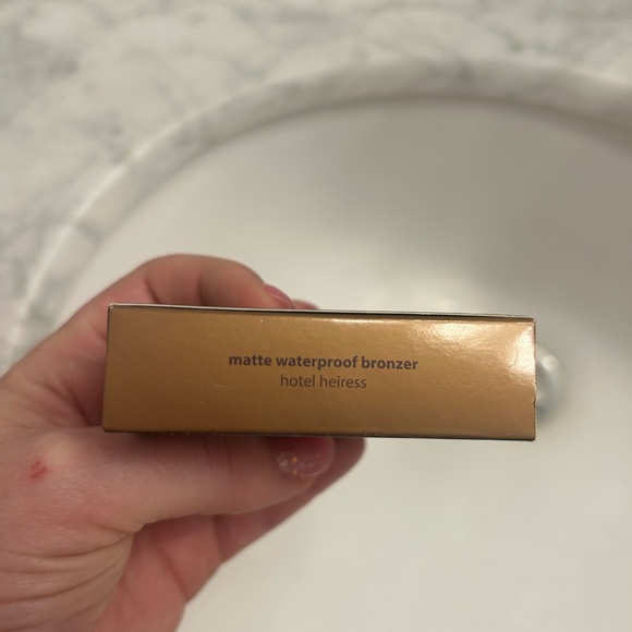 tarte Bronze Glow Compact - Picture 3 of 5